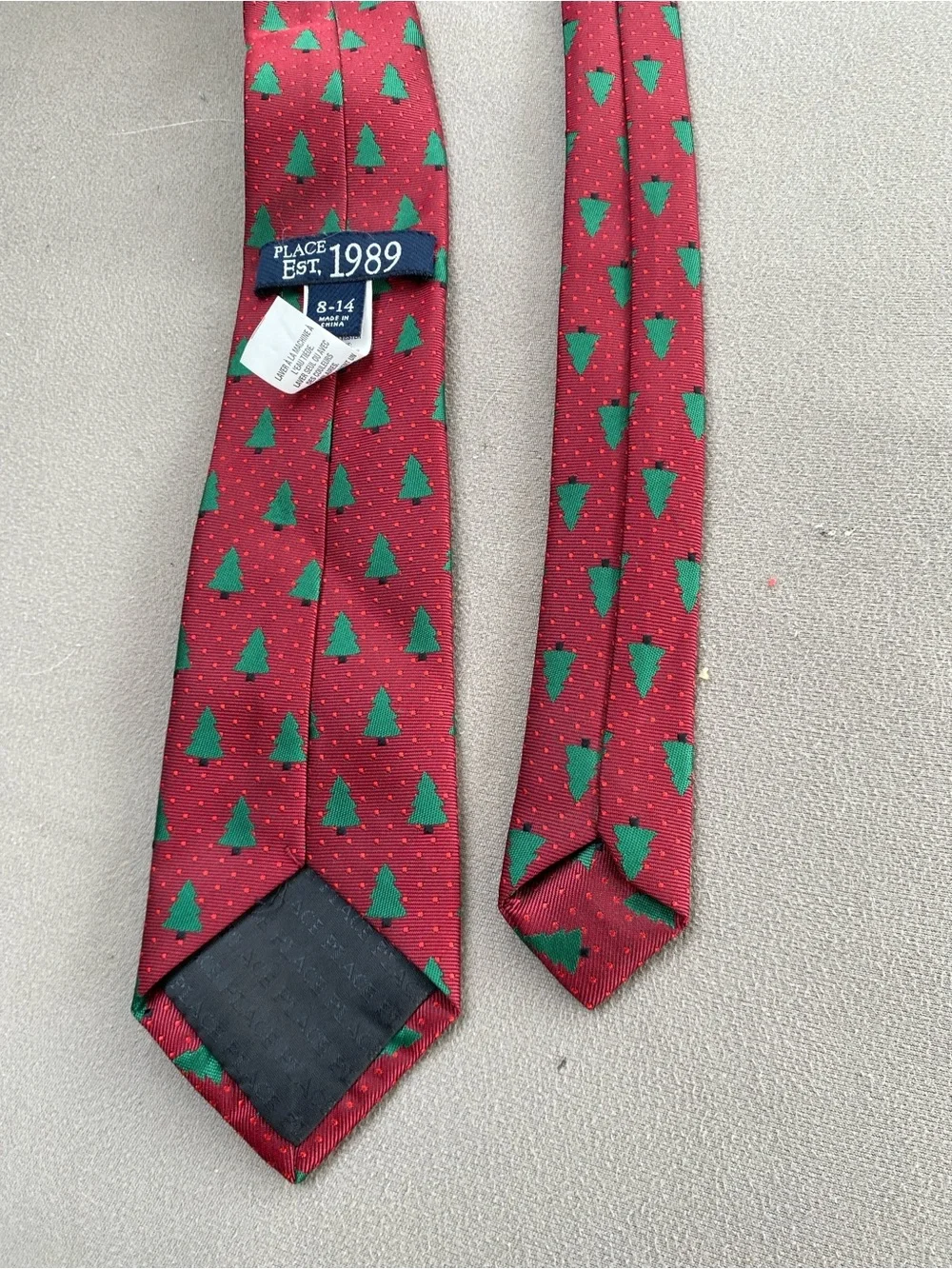 Red & Green Christmas Tree Patterned Tie - Classic Holiday Style Boys 8-14